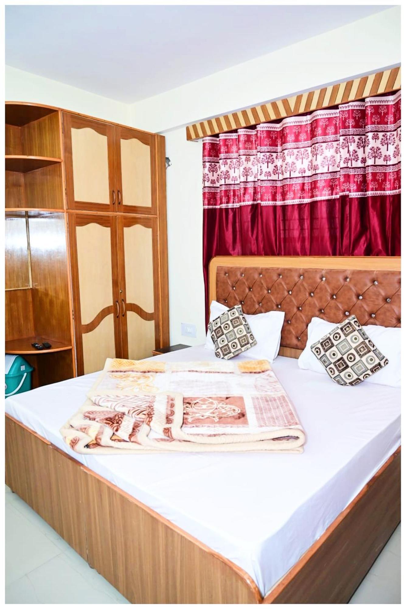 Simla Hotel K R I S H N A B - B Near Mall Road And Temple Luaran gambar